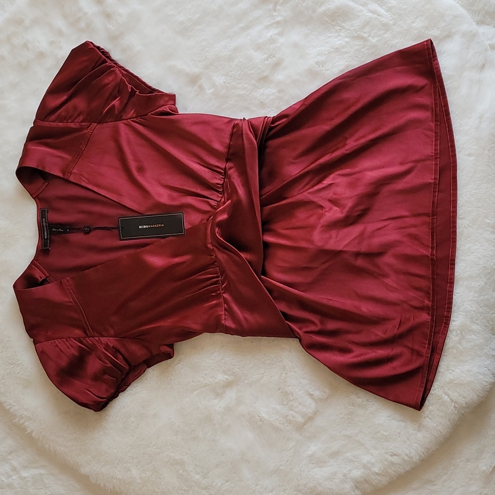 NWT BCBG Max Azria Maroon Silk Elastic Blend Sexy V-neck Blouse Top Medium